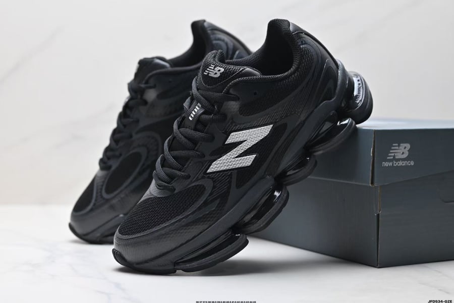 New Balance 2000
