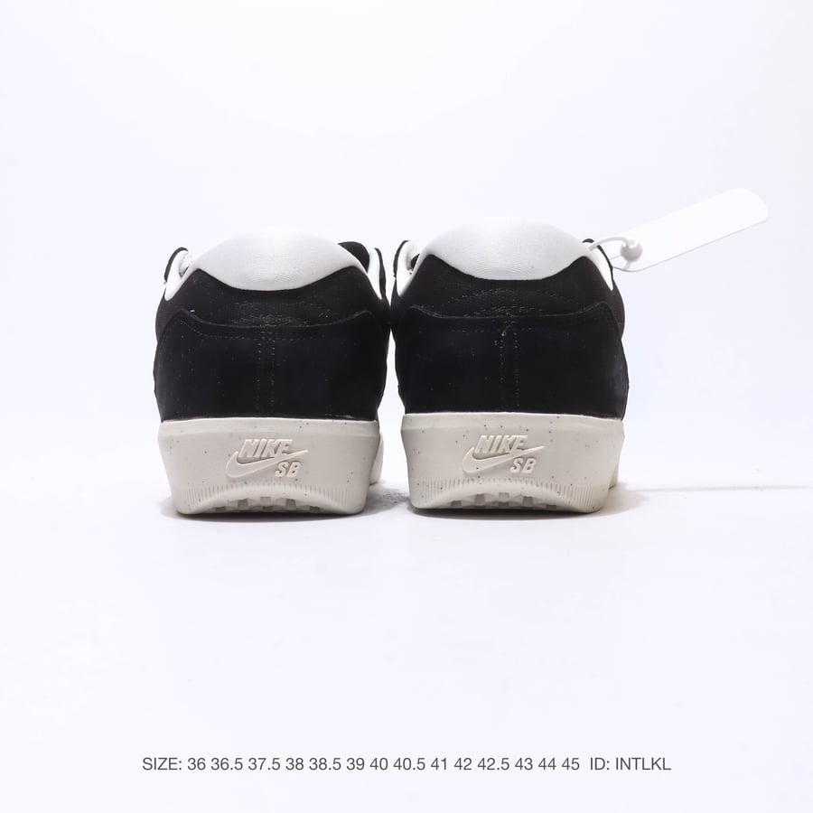 Nike Court Borough Low