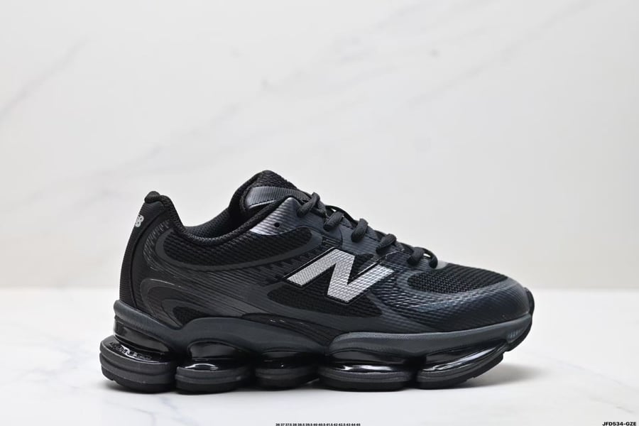 New Balance 2000