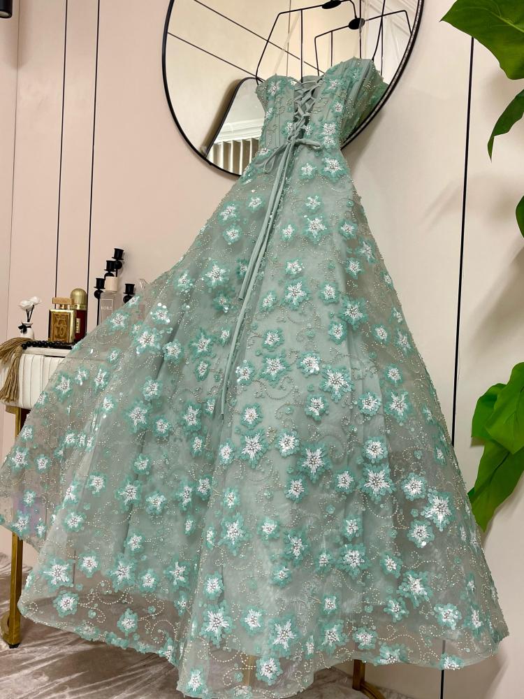 Kadi dress