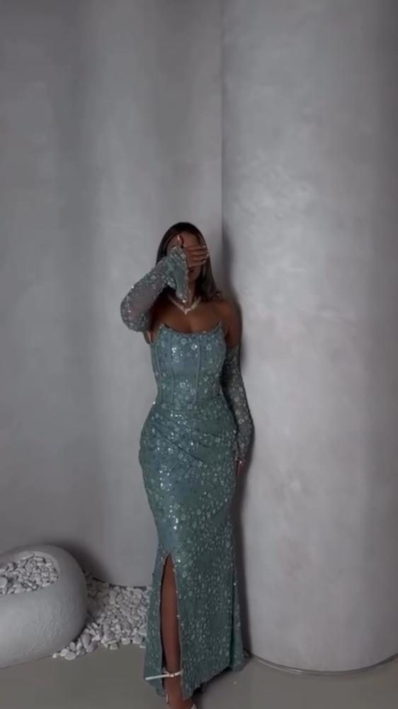 Alaa's dress