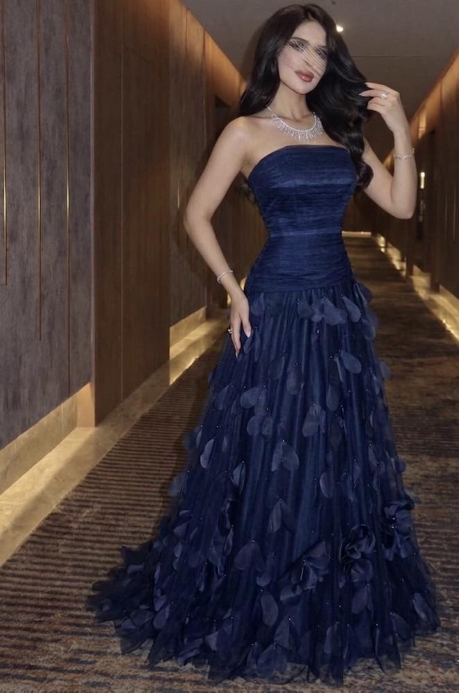 Alina dress