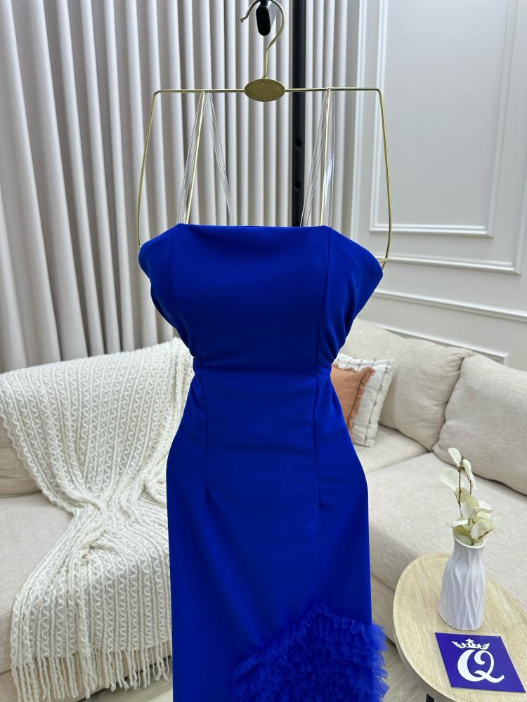 Blue dress