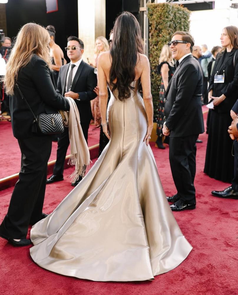 Arab dress