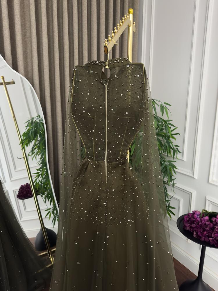 Salma's dress