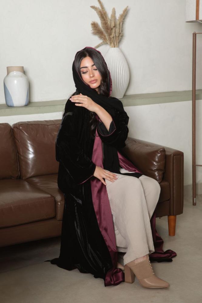 عباية مخمل مبطن