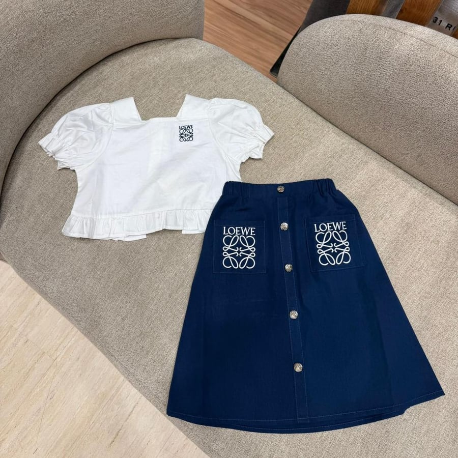 طقم أطفال