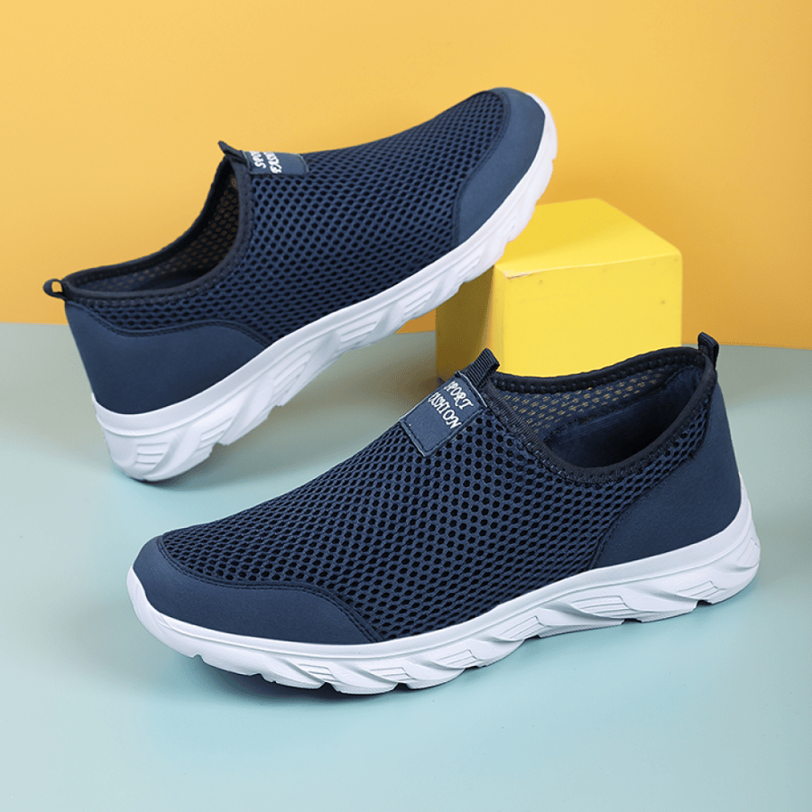 Men Shoes Breathable Classic Running Sneakers For Man Outdoor Light Comfortable Mesh Shoes Slip On Walking Shoes Tenis