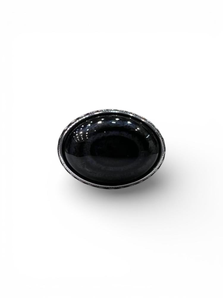Royal ring with black agate