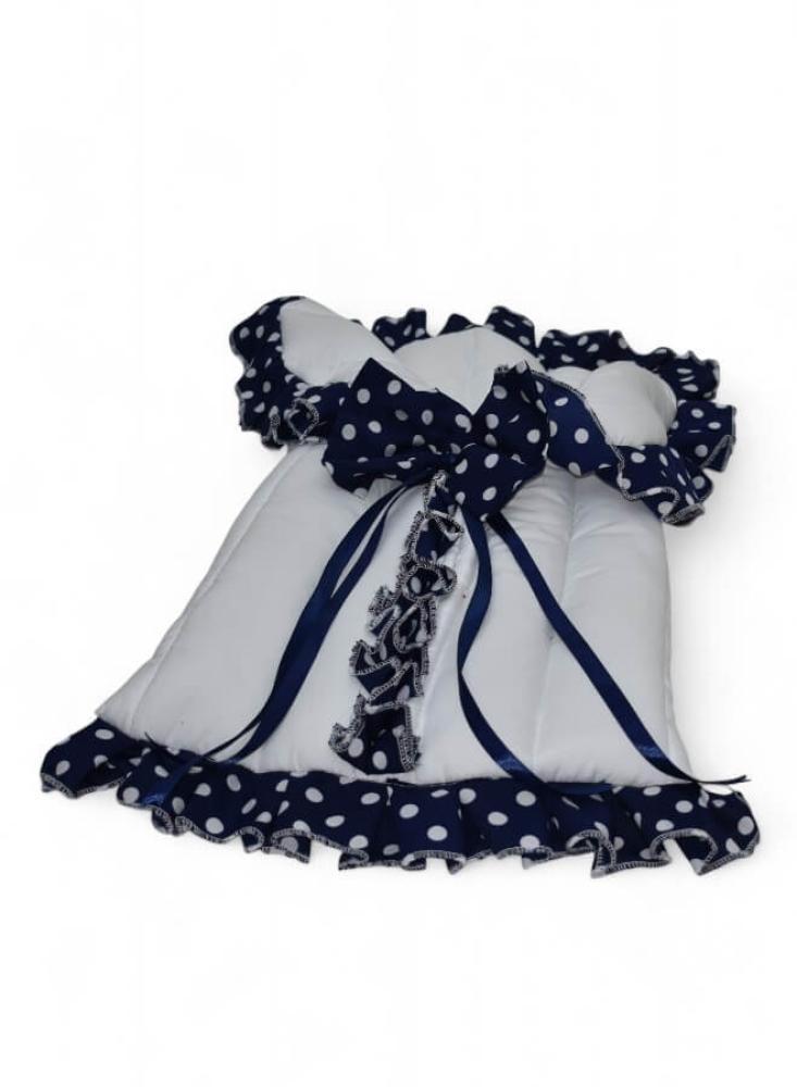 A padded for newborns with an elegant design