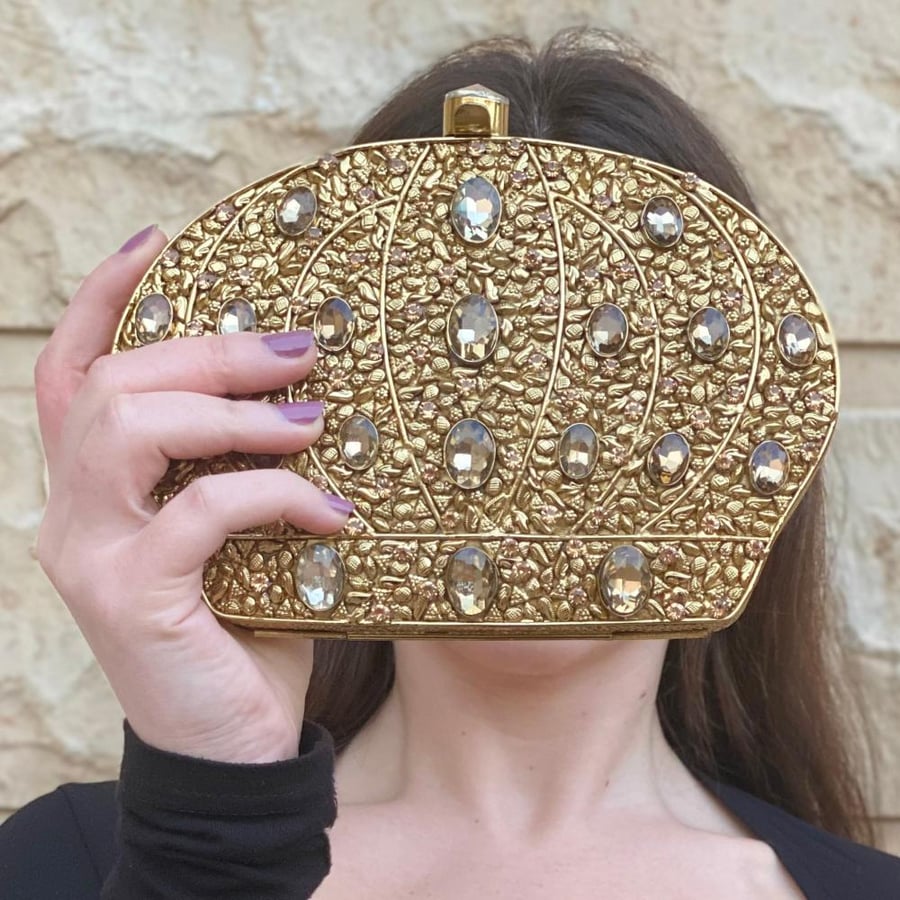 حقيبة يد فاخرة مزينه بالكرستال