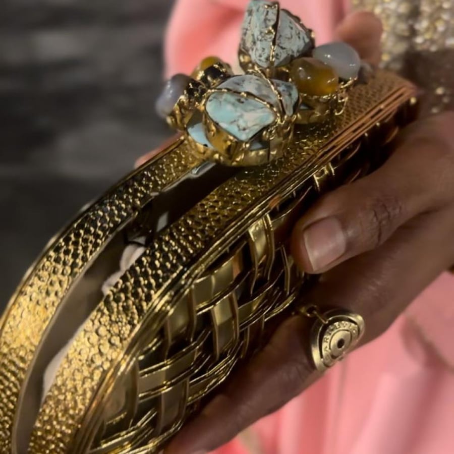 حقيبة يد من النحاس المطلي والاحجار
