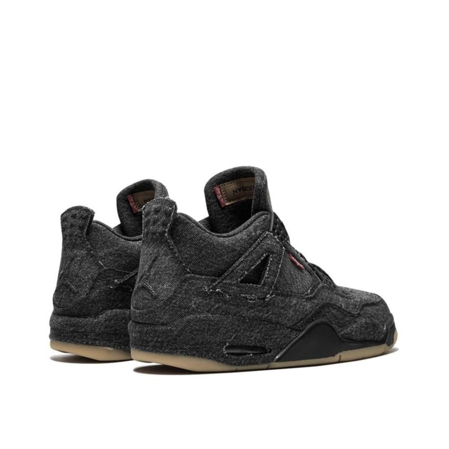 حذاء Nike x Levi's Air Jordan 4 Retro