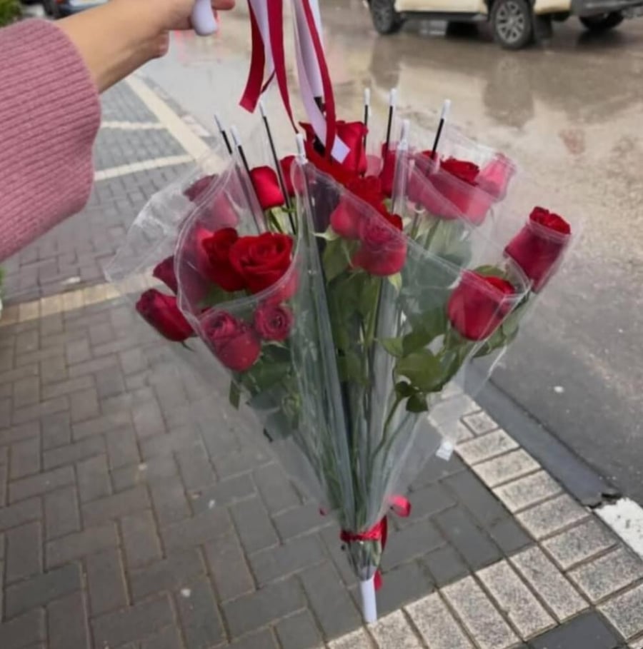 باقة ورد مع شمسية