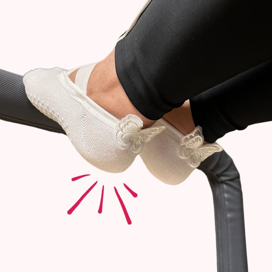 White butterfly grip socks