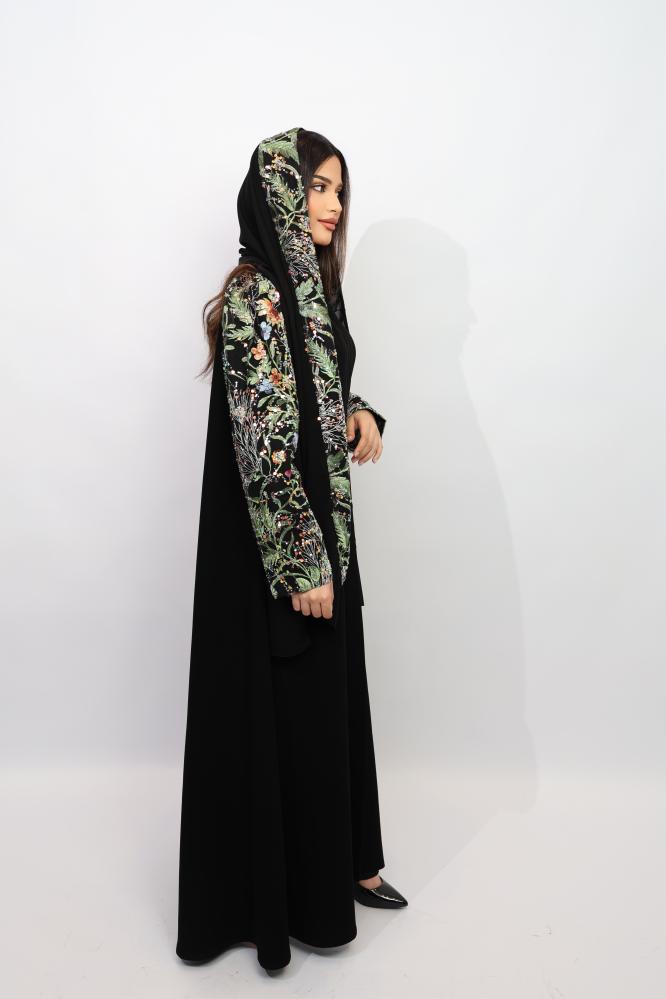 عباية كريب مع تدخيلات شك