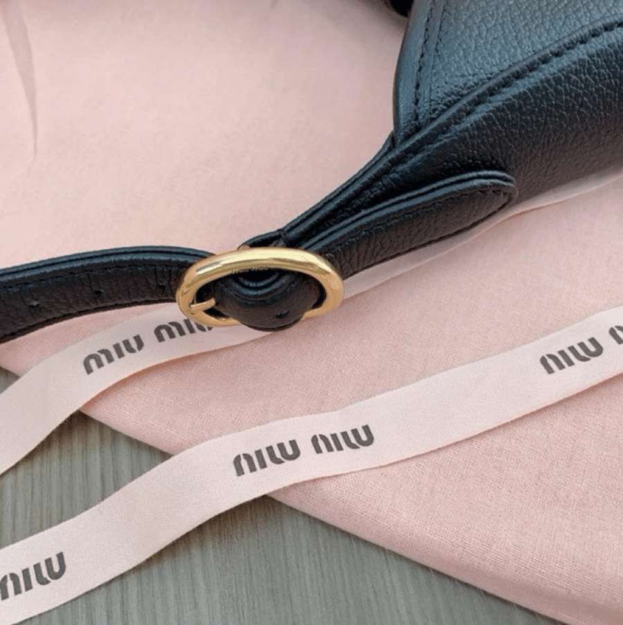 شنطة miu miu