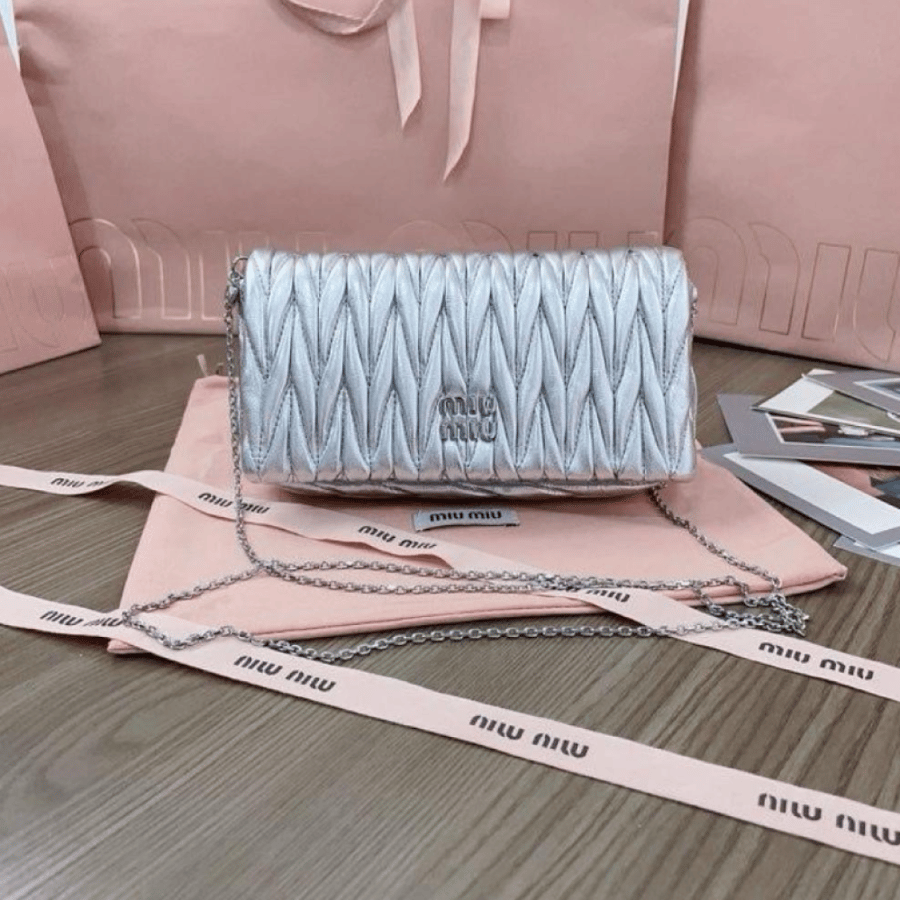 شنطة ميو ميو Miu Miu