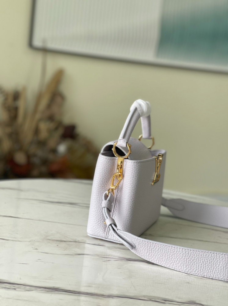 شنطة لويس فيتون كابوسين Lv Capucines