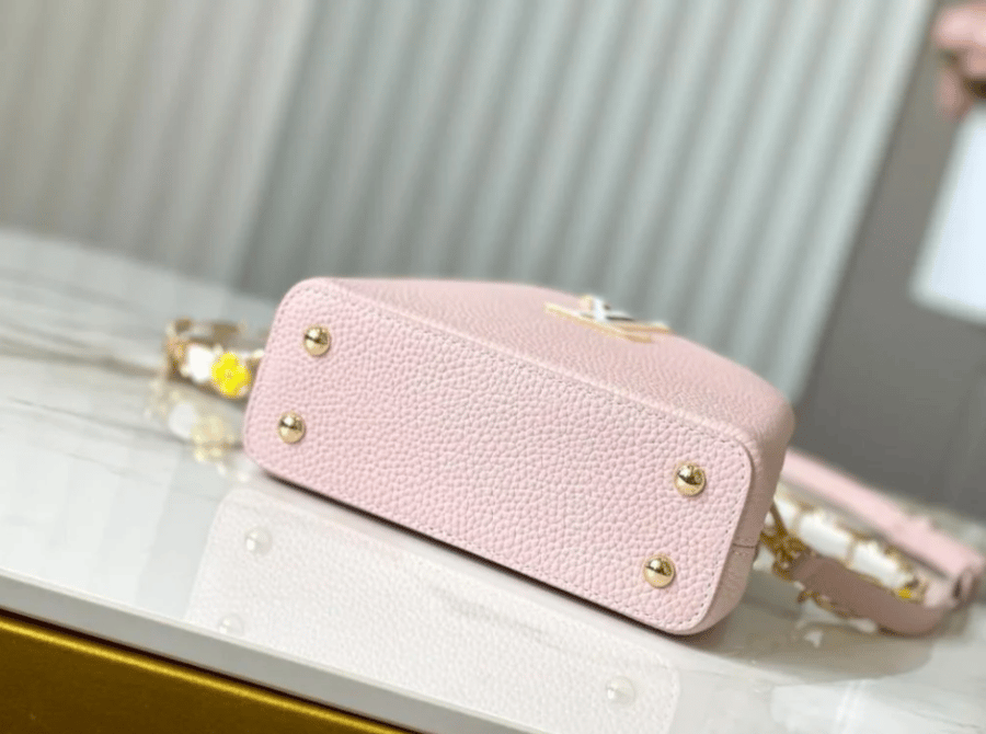 شنطة لويس فيتون كابوسين Lv Capucines