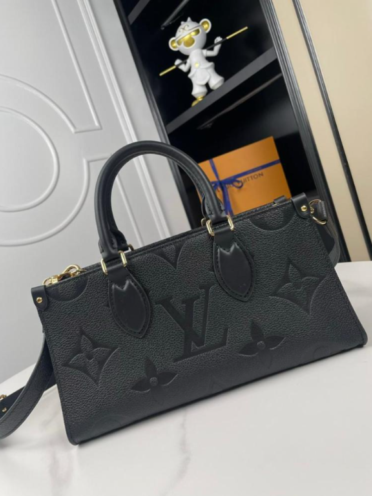 شنطة لويس فيتون Lv OnTheGo East West
