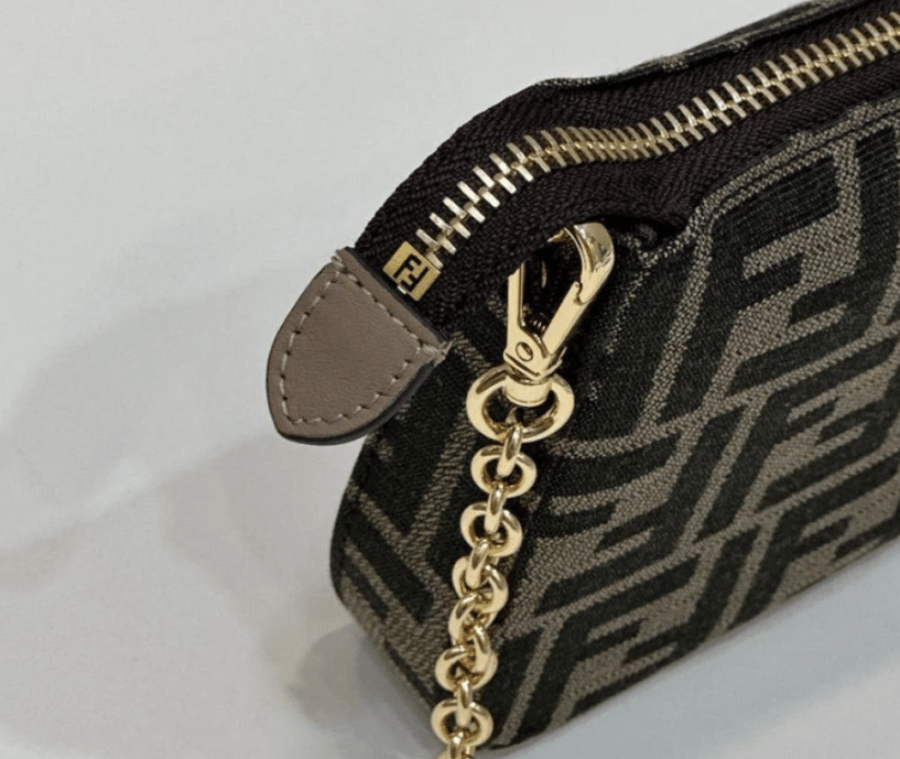 شنطة فندي Fendi