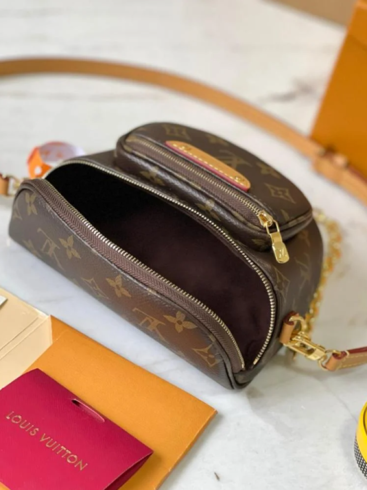 شنطة لويس فيتون Lv mini BumBag