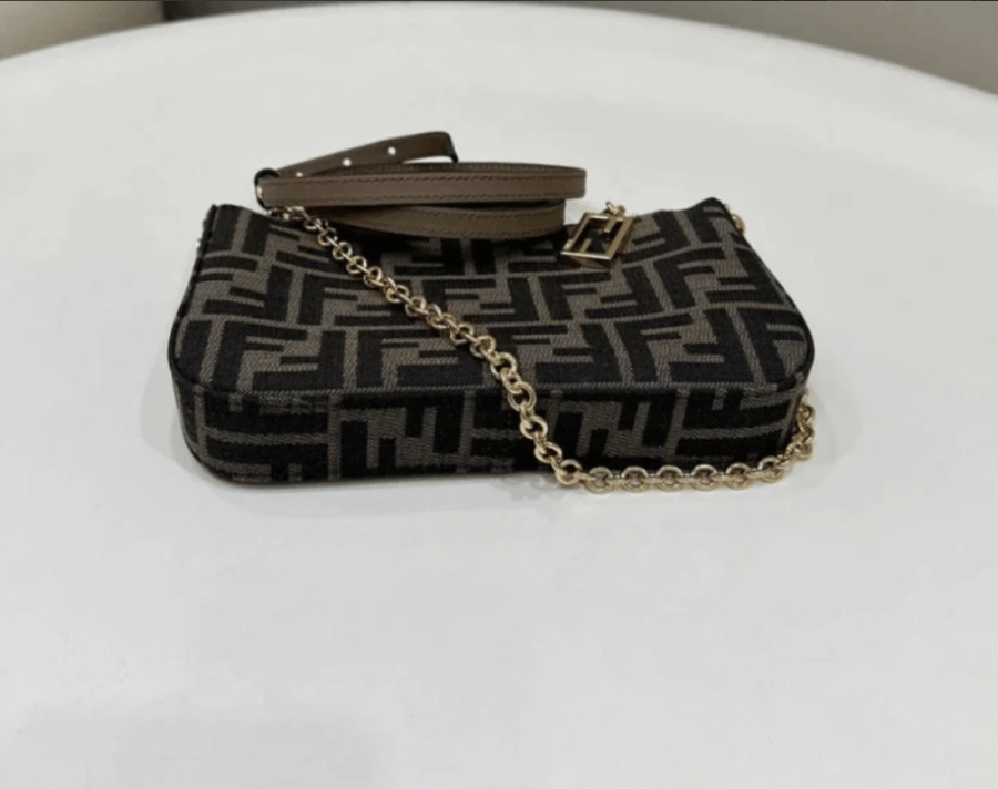 شنطة فندي Fendi