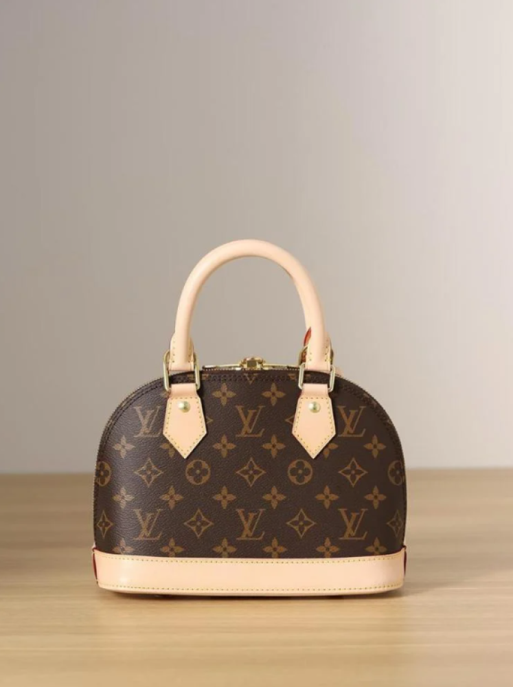 شنطة لويس فيتون Lv BB alma