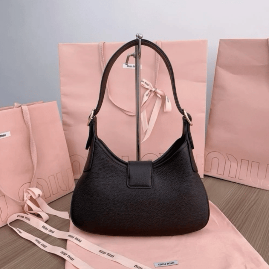 شنطة miu miu