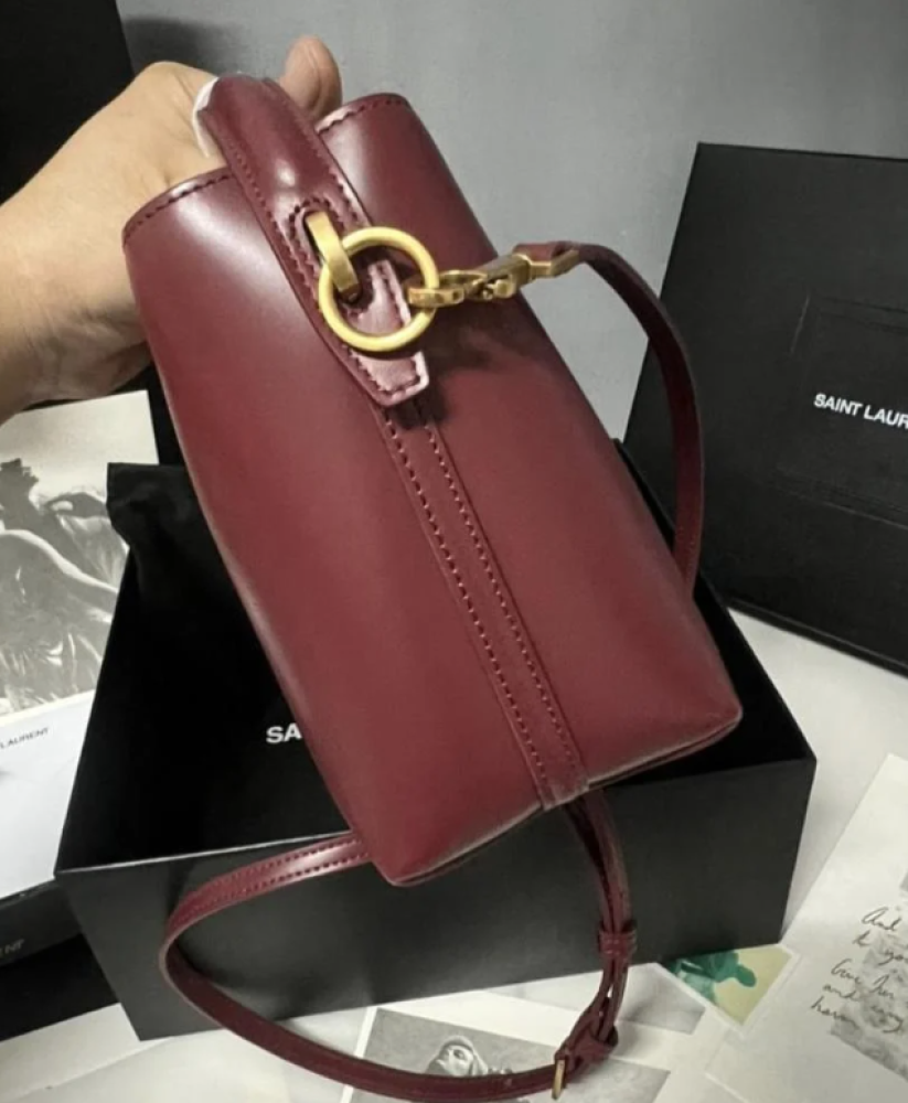 شنطة سان لوران بوكيت YSL Bucket