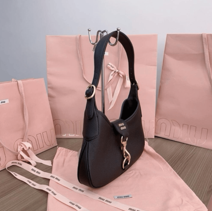 شنطة miu miu