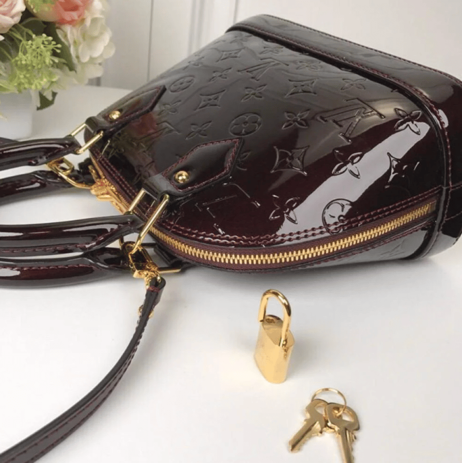 شنطة لويس فيتون Lv bb alma