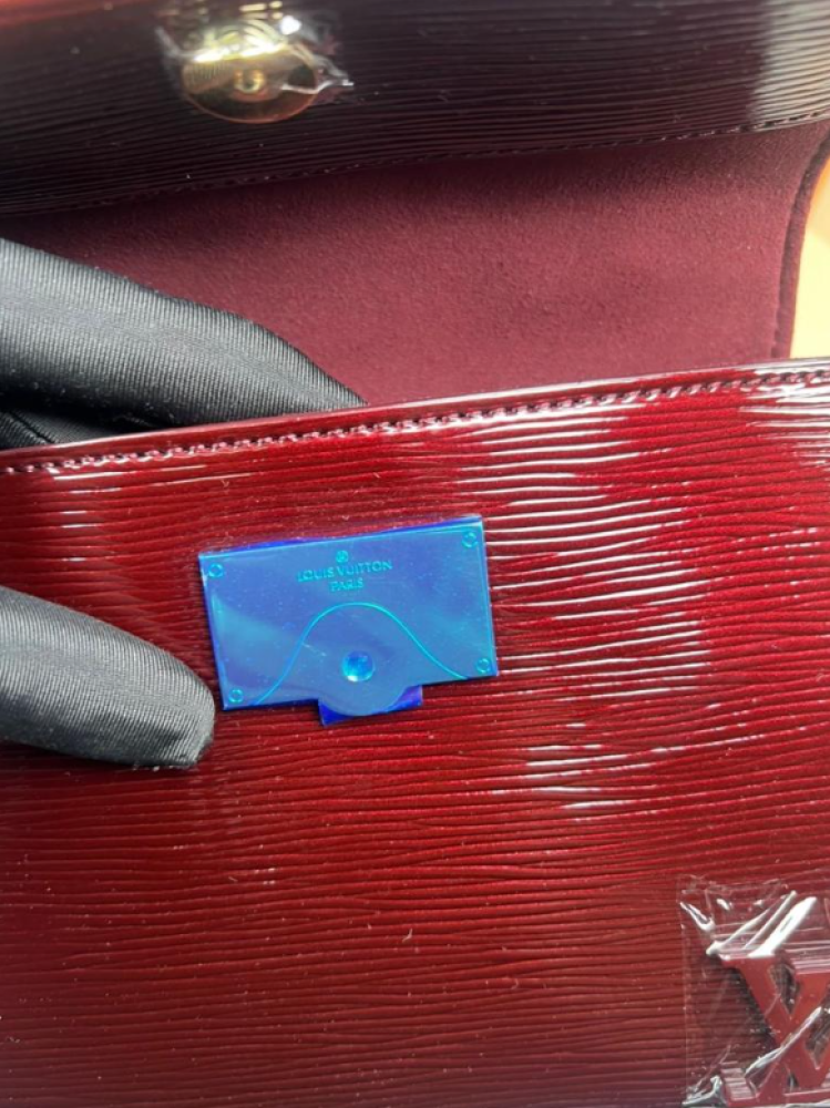 شنطة لويس فيتون Lv Cluny