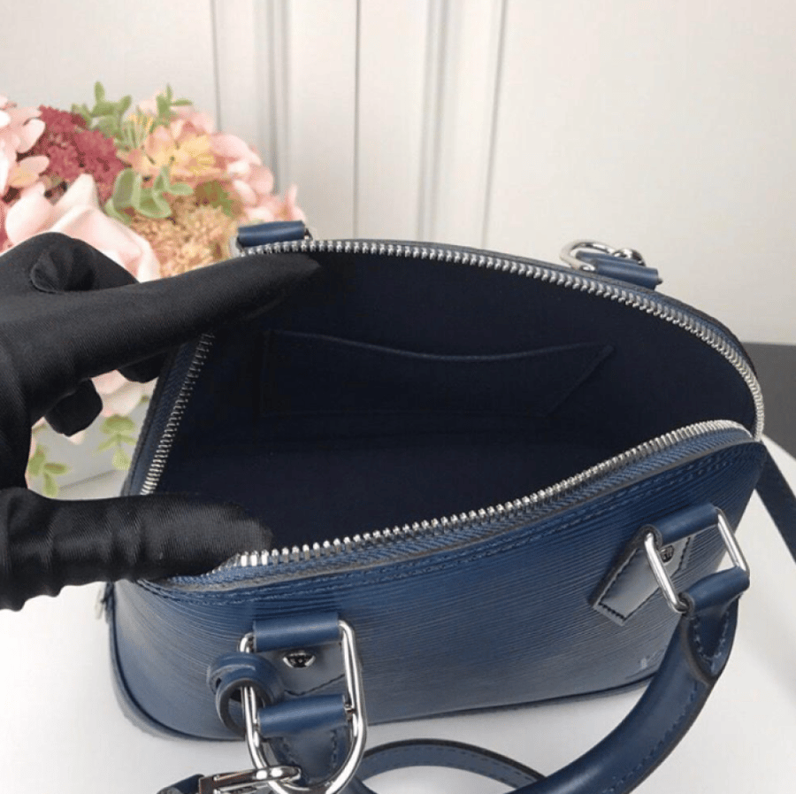 شنطة لويس فيتون Lv bb alma