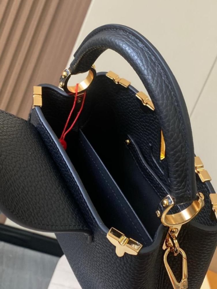 شنطة لويس فيتون كابوسين Lv Capucines