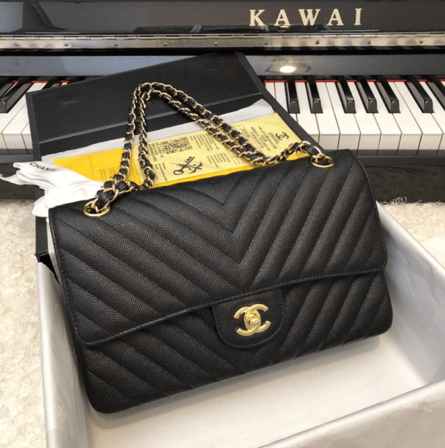 شنطة Chanel (Classic chevron)