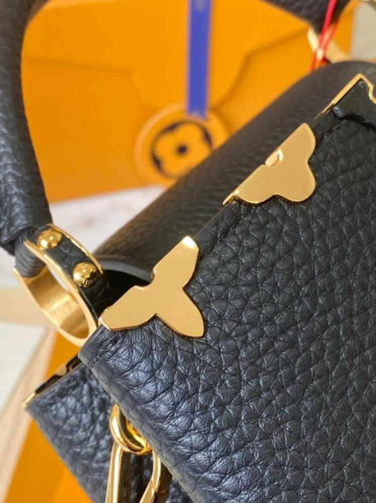 شنطة لويس فيتون كابوسين Lv Capucines