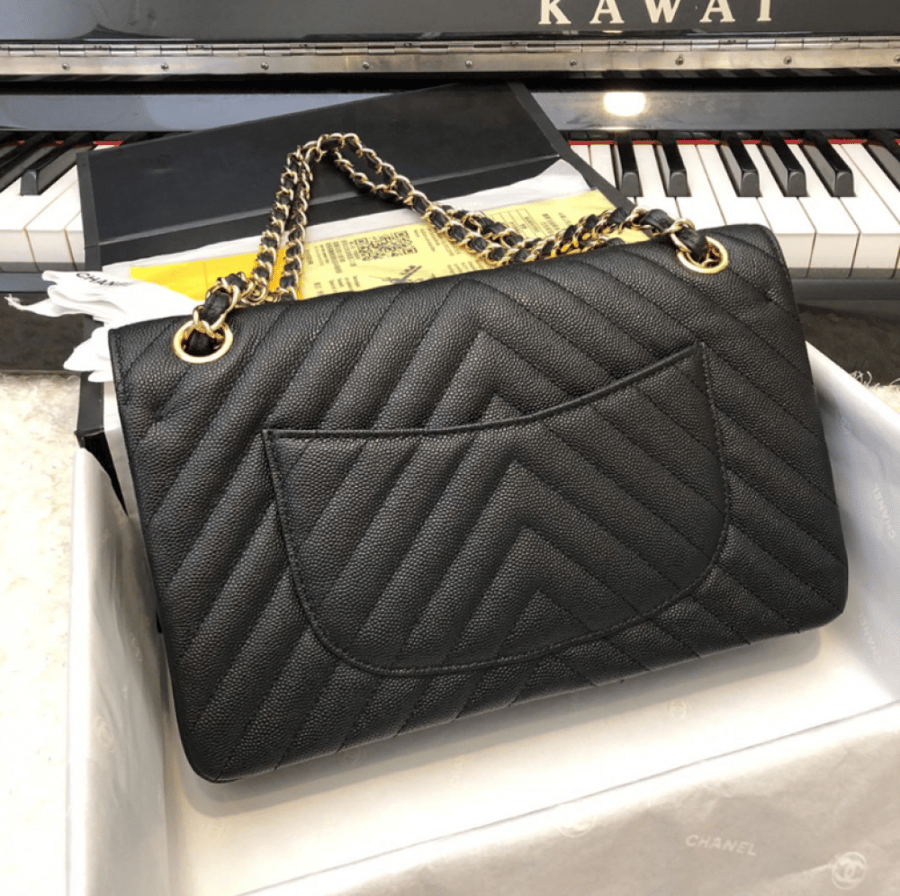 شنطة Chanel (Classic chevron)