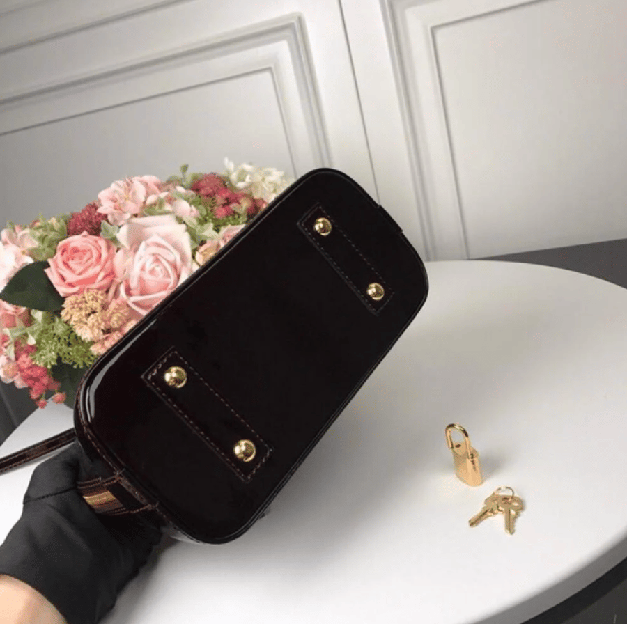شنطة لويس فيتون Lv bb alma