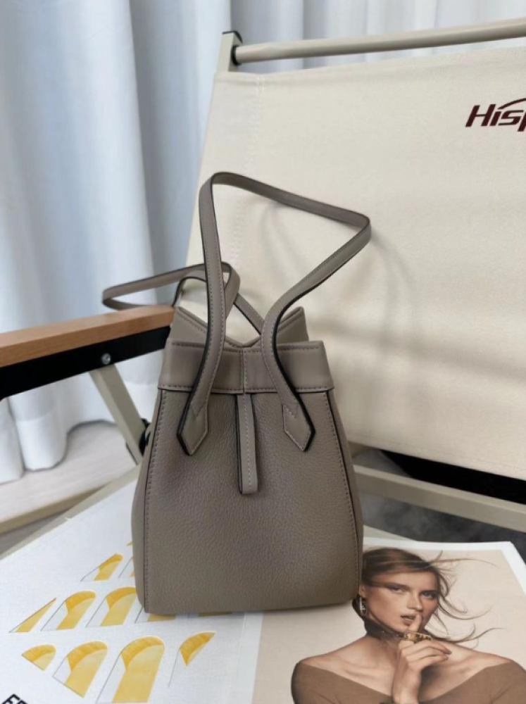 شنطة فندي Fendi Origami