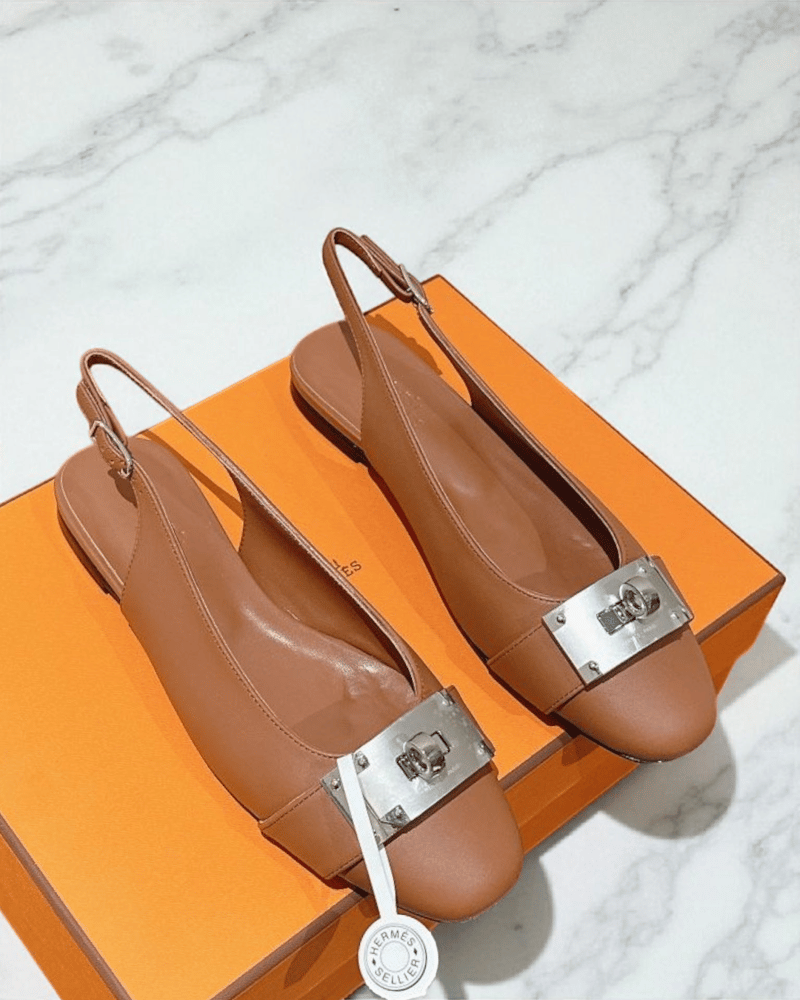 تصميم Hermès Innocente الأنيق بلون بني جملي