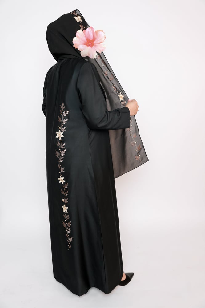 عبايه بليزر اسود