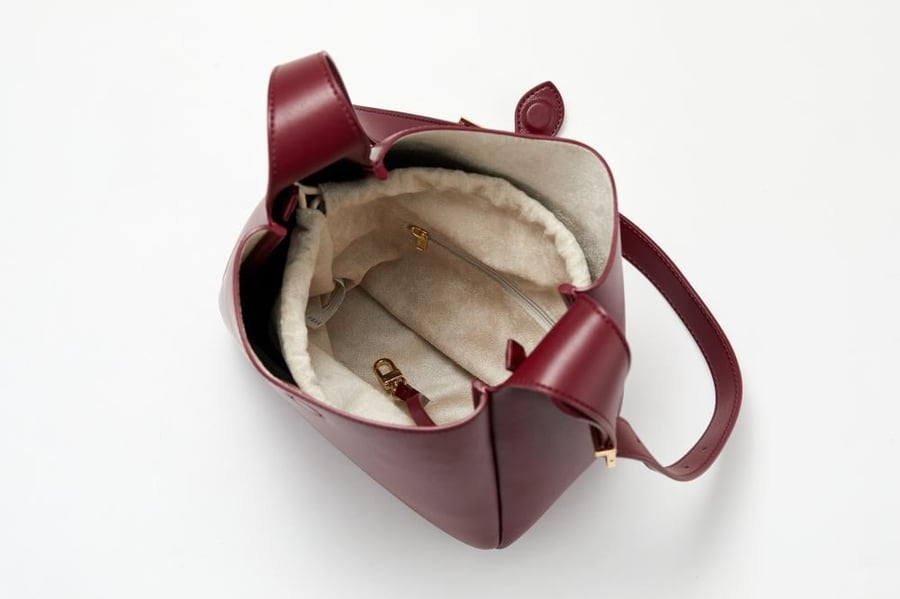 حقيبة دلو  | Bucket Bag لون برغندي