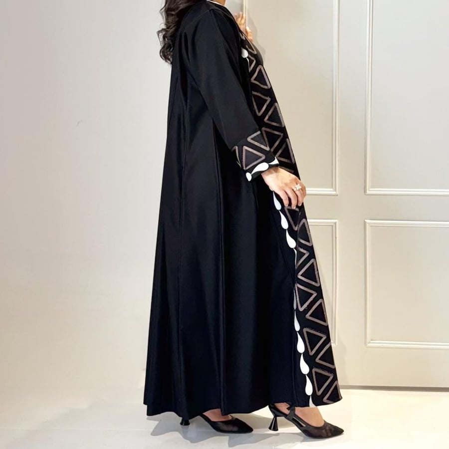 عباية نسائية