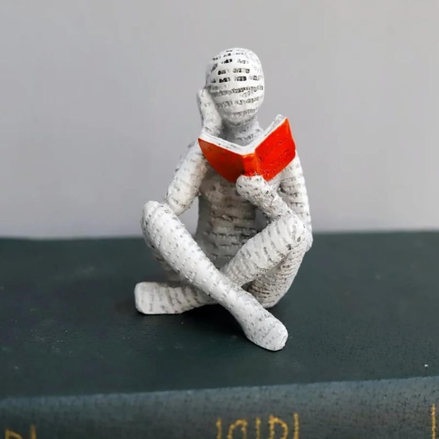 Modern creative sculpture