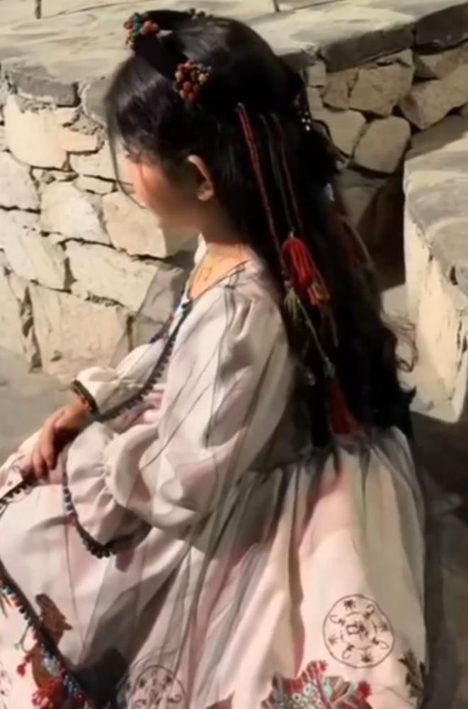 فستان يوم التأسيس عسيري