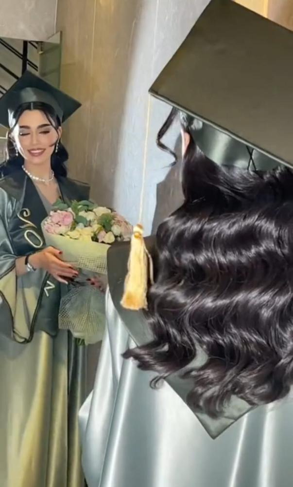 عبايات تخرج 2026