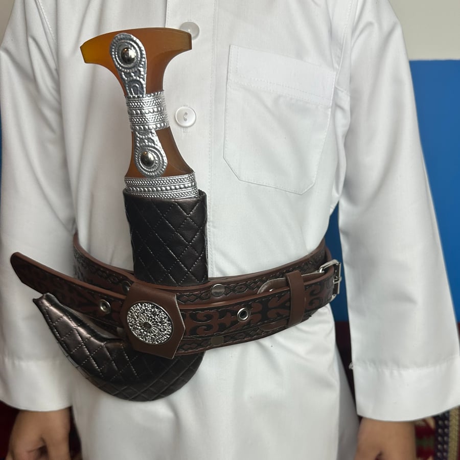 Heritage iron wallet designated for boys