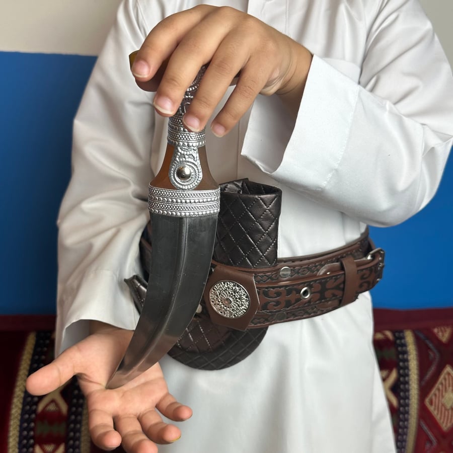 Heritage iron wallet designated for boys
